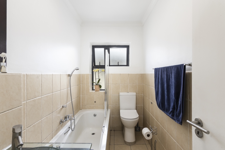 2 Bedroom Property for Sale in The Links Western Cape